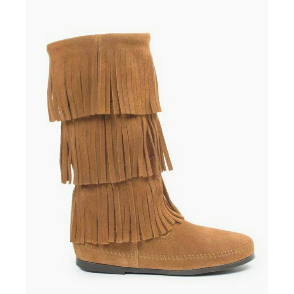 NIB Minnetonka 3 Layer Fringe Boot